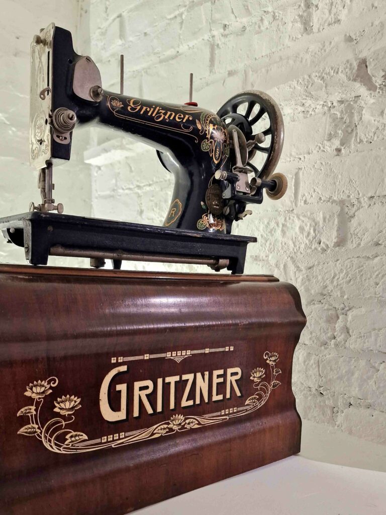 Machine à coudre Grintzner