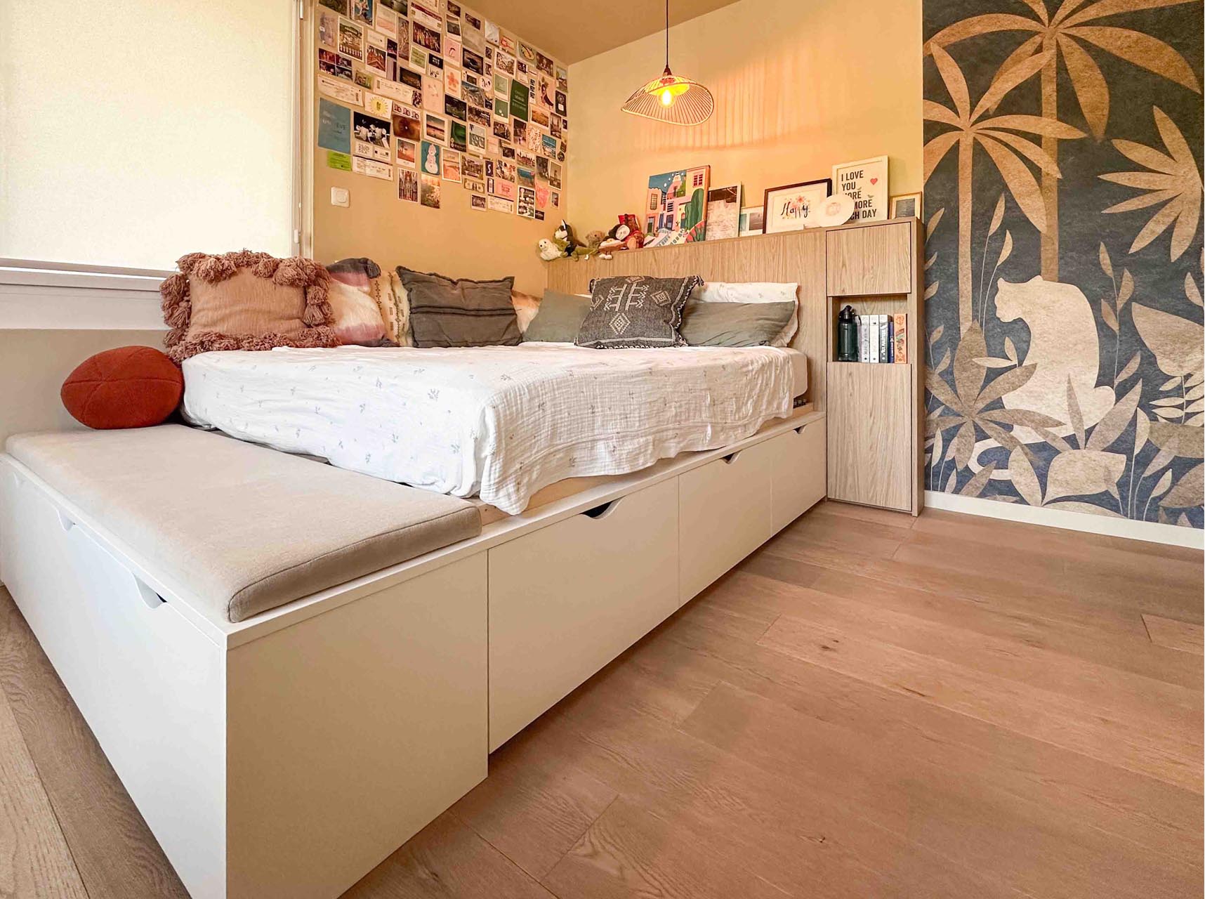 Lit réchaussé rangements banquette tête de lit bois blanc